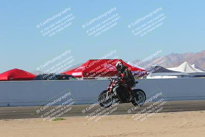 media/Nov-06-2023-Moto Forza (Mon) [[ce023d0744]]/4-Beginner Group/Session 4 (Finish Line Checker)/